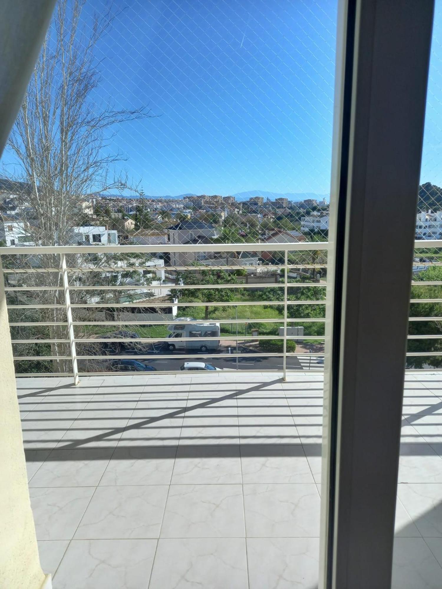 Terraza Vista: Amplio Apartamento Moderno con Vistas Exclusivas Benalmadena Exterior photo